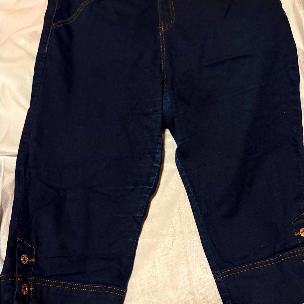 38-Sandpiper Women's Cropped Jeans in Dark Blue
